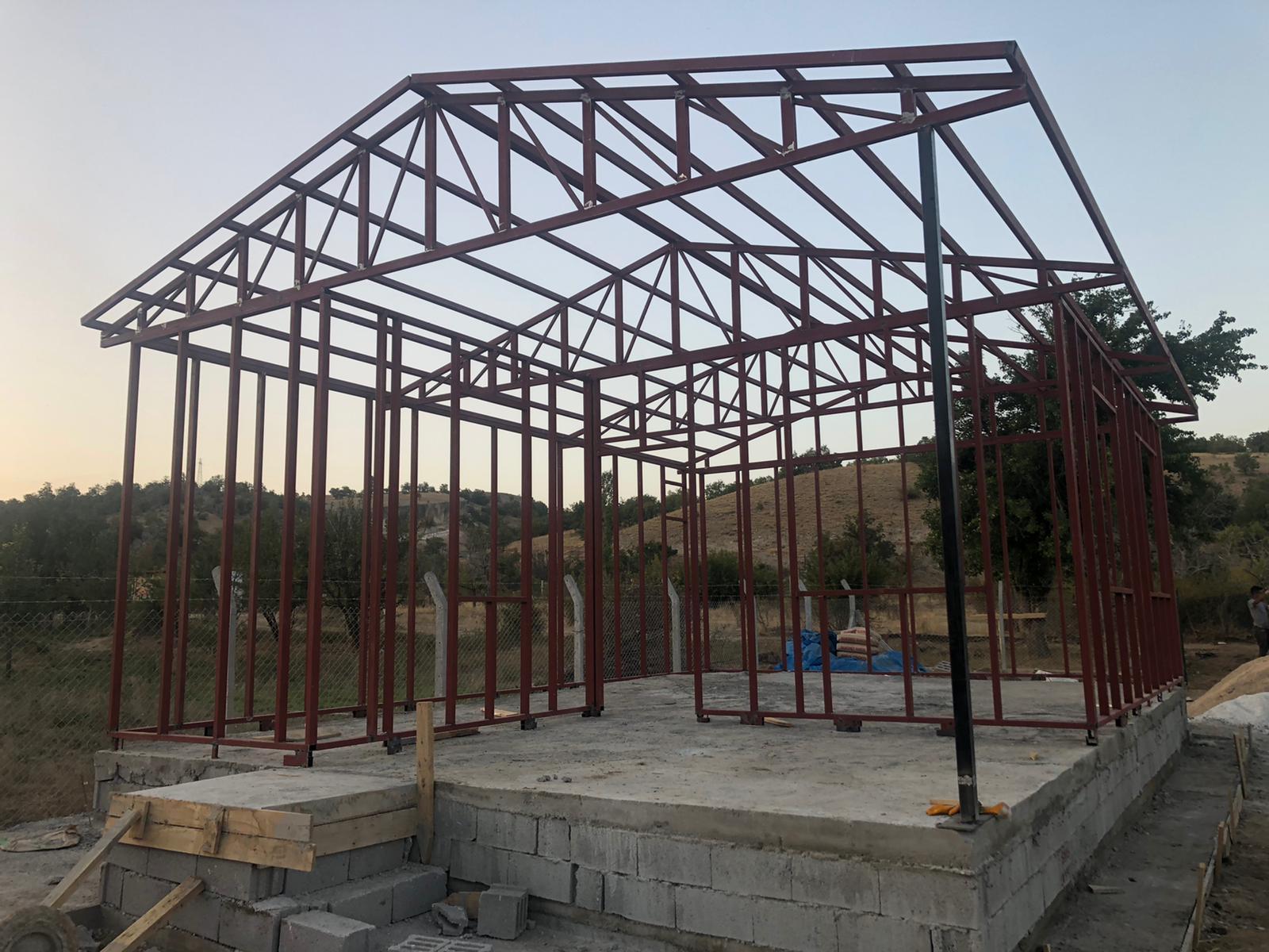 Çelik Taşıyıcılı Çatılar